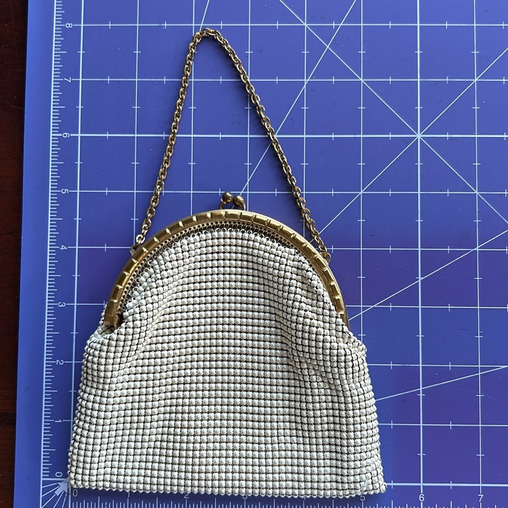 Vintage Whiting & Davis Co. mesh small compact handbag with gold tone hardware